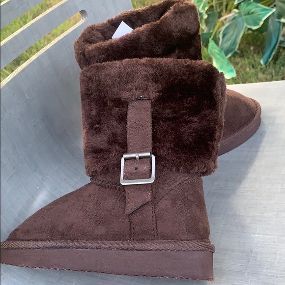 Very warm and Furry Kids Girls Winter Boot - Picture 8 of 8